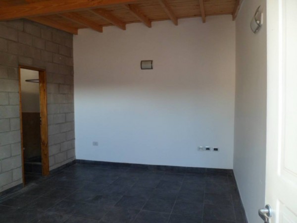 ALQUILER Departamento 2 ambientes por escalera