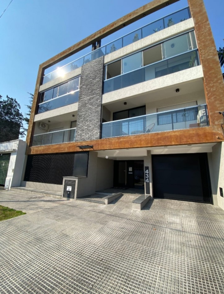 VENTA- Departamento excelente ubicacion