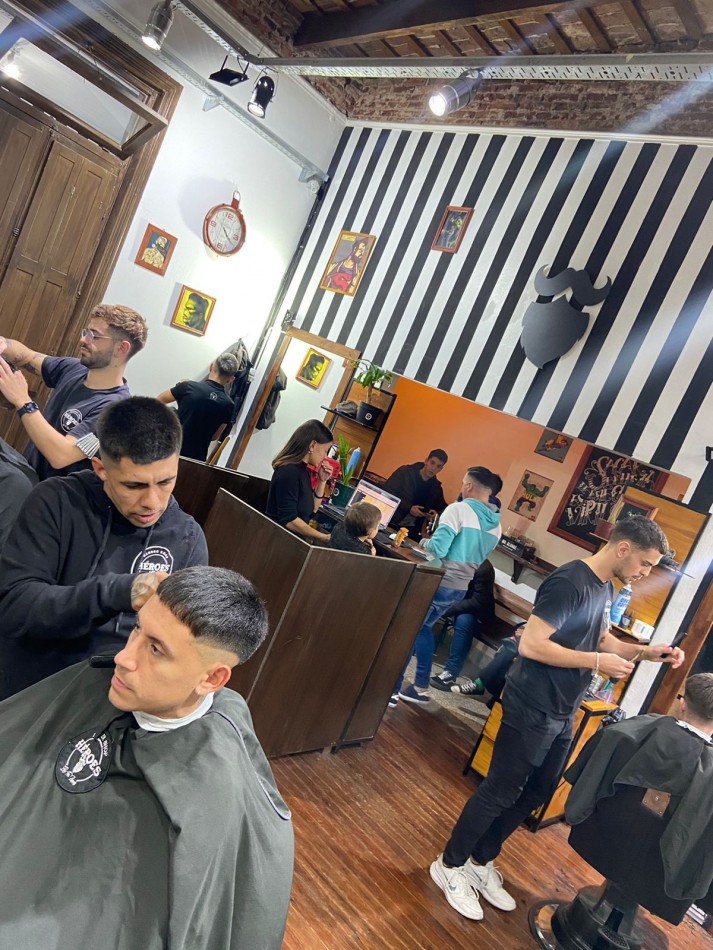 VENTA - Peluqueria y Barberia