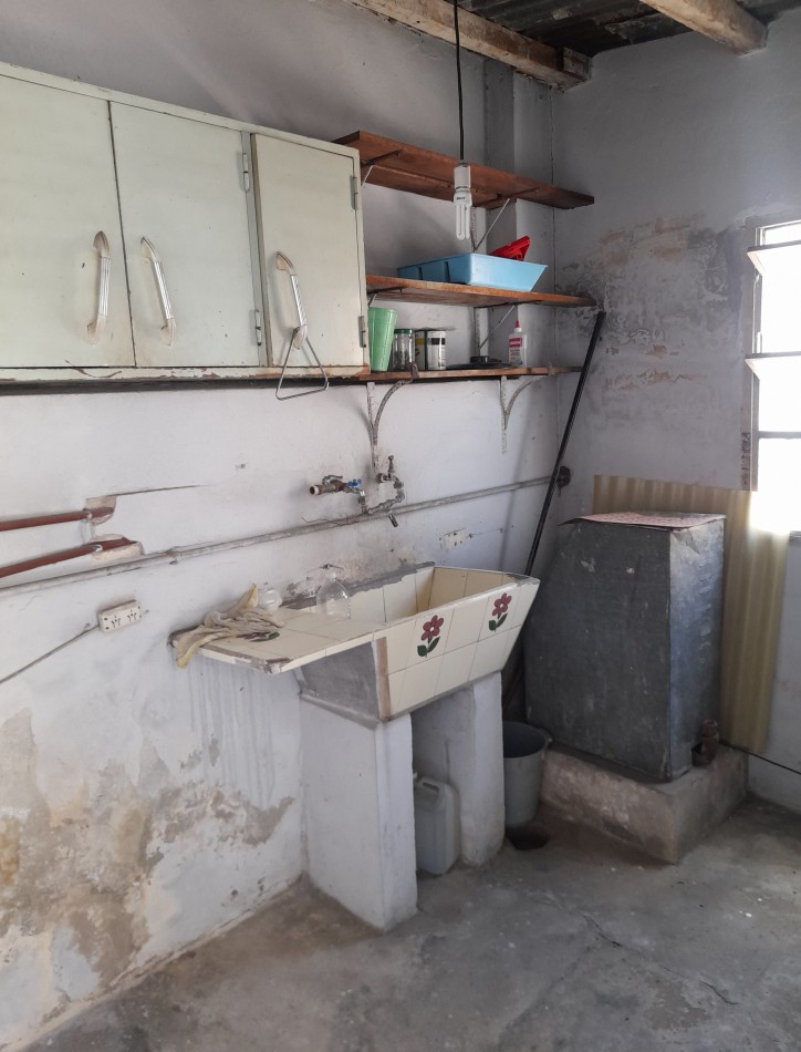 VENTA - CASA 2 AMBIENTES 