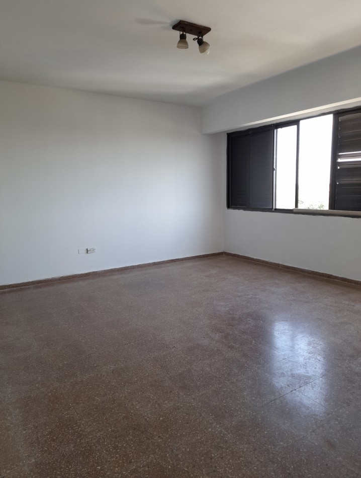 ALQUILER - Departamento 3 Ambientes