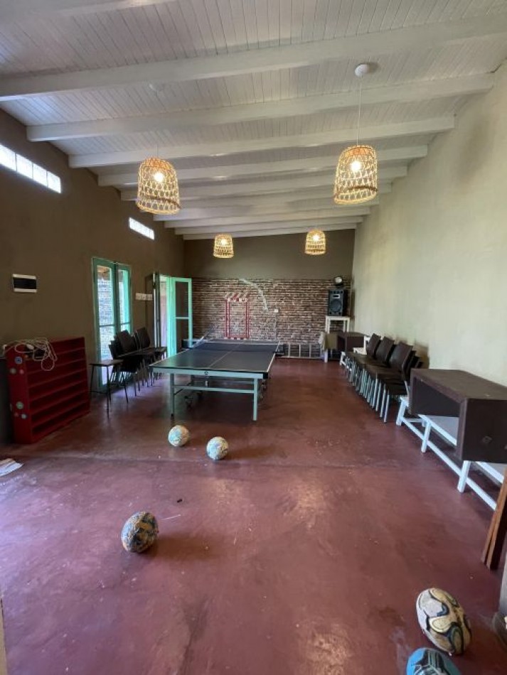 VENTA- MODERNO CHALET