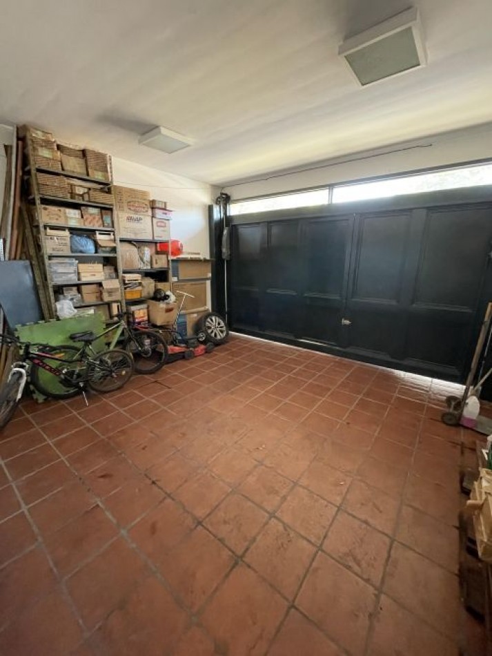 VENTA- MODERNO CHALET