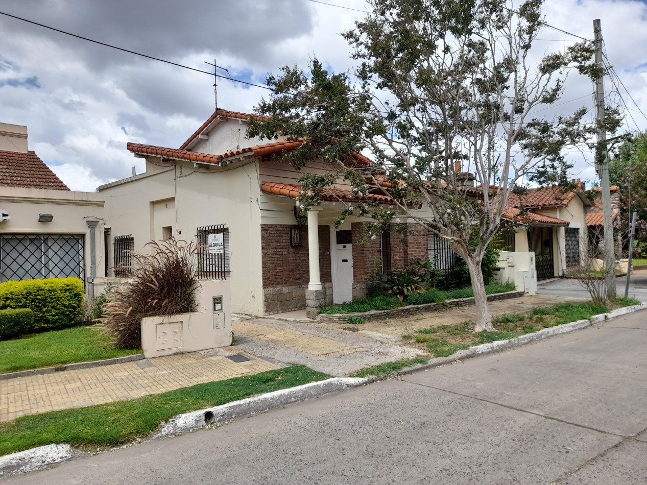 ALQUILER - CASA EXCELENTE UBICACION