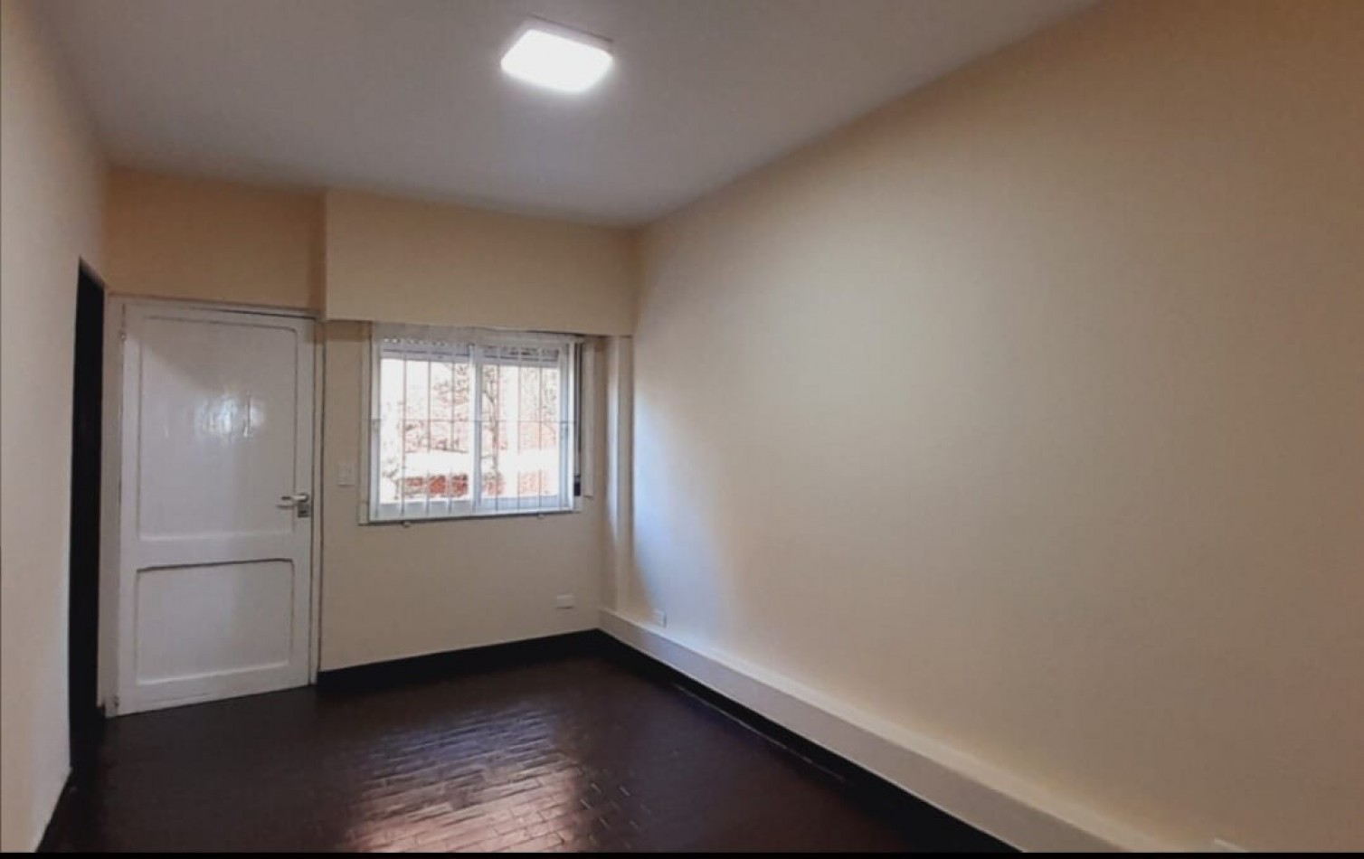 VENTA - DEPARTAMENTO 2 AMBIENTES CON COCHERA