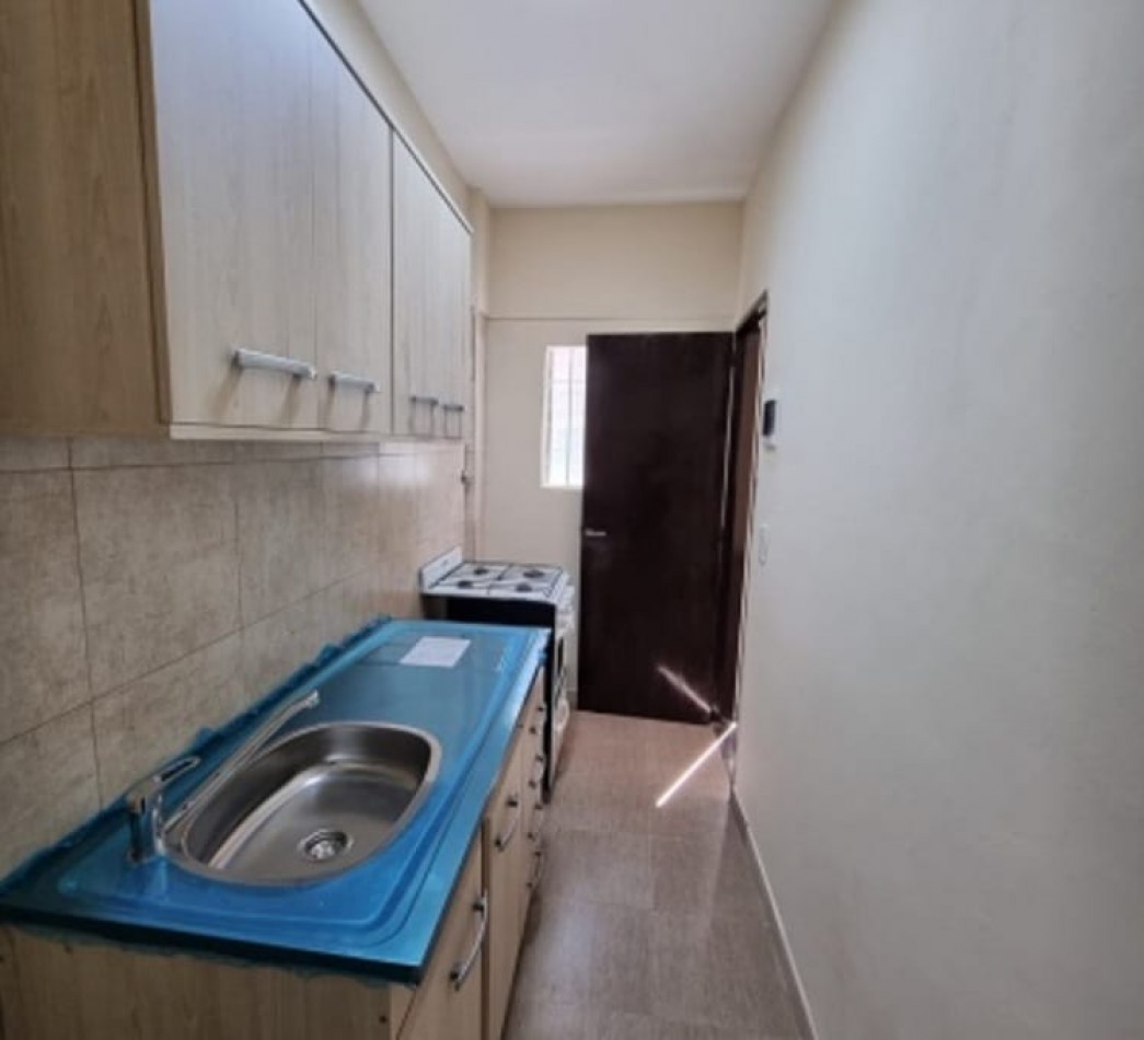 VENTA - DEPARTAMENTO 2 AMBIENTES CON COCHERA