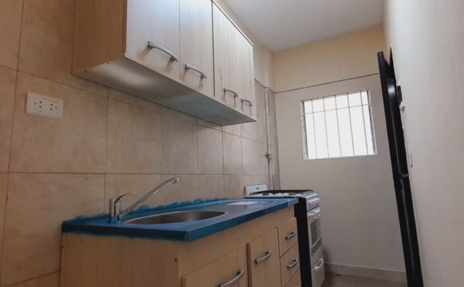 VENTA - DEPARTAMENTO 2 AMBIENTES CON COCHERA