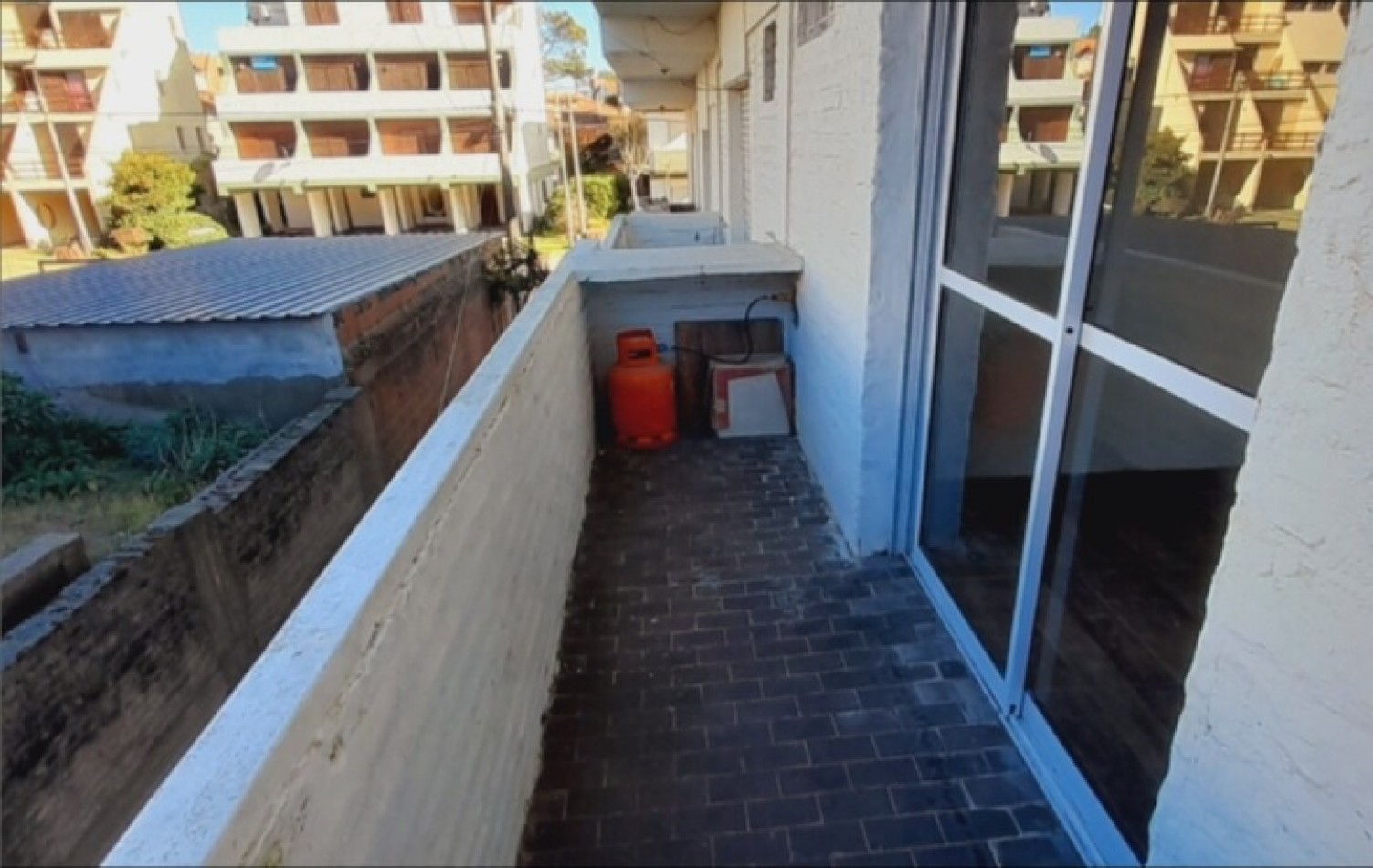 VENTA - DEPARTAMENTO 2 AMBIENTES CON COCHERA