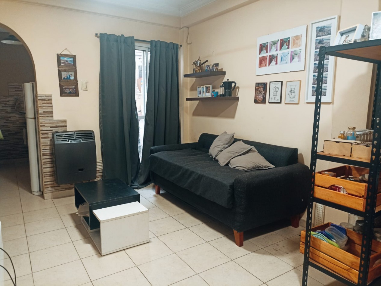 VENTA Departamento 2 ambientes con cochera y patio