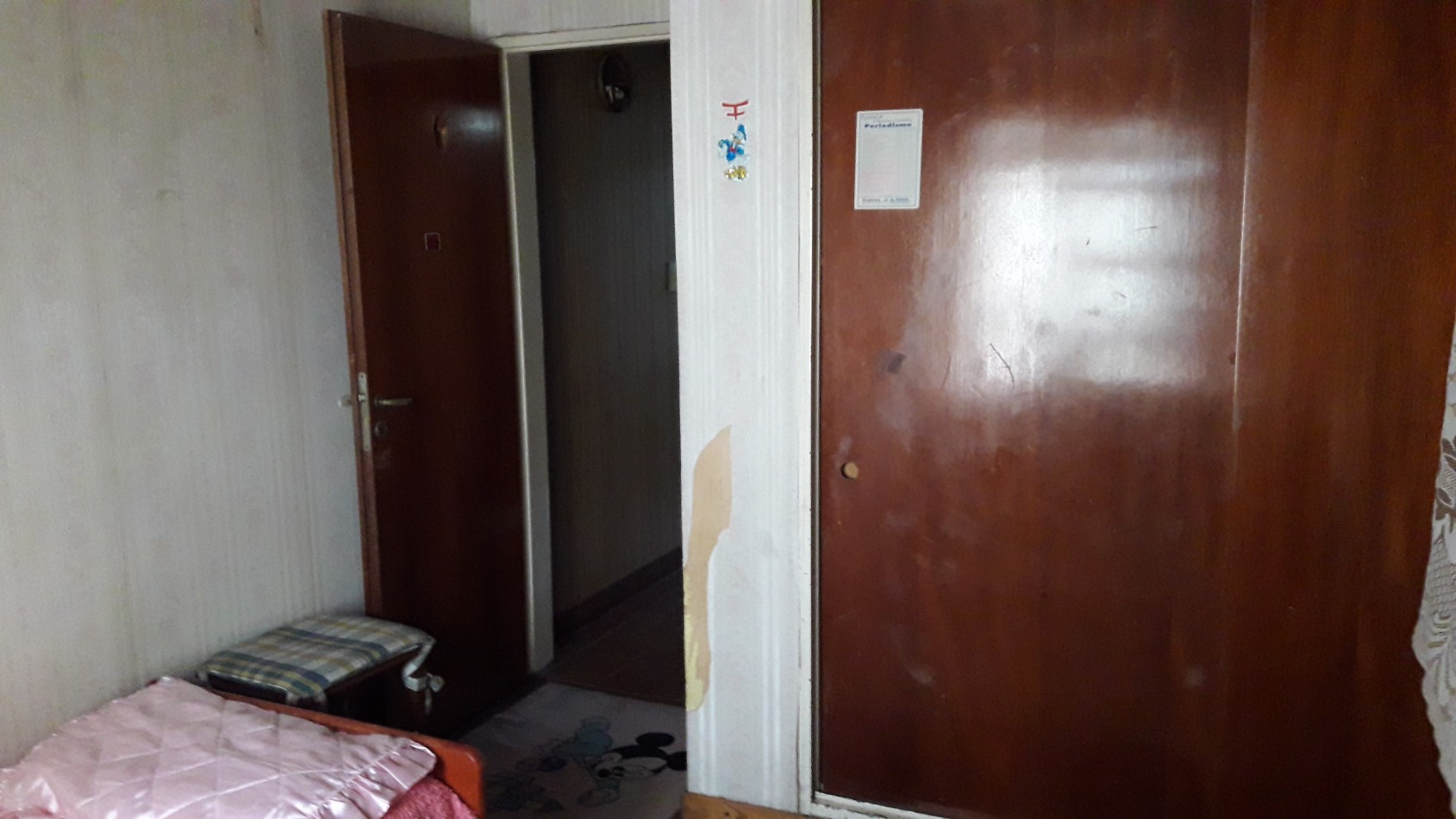 VENTA / PERMUTA - CHALET 7 AMBIENTES