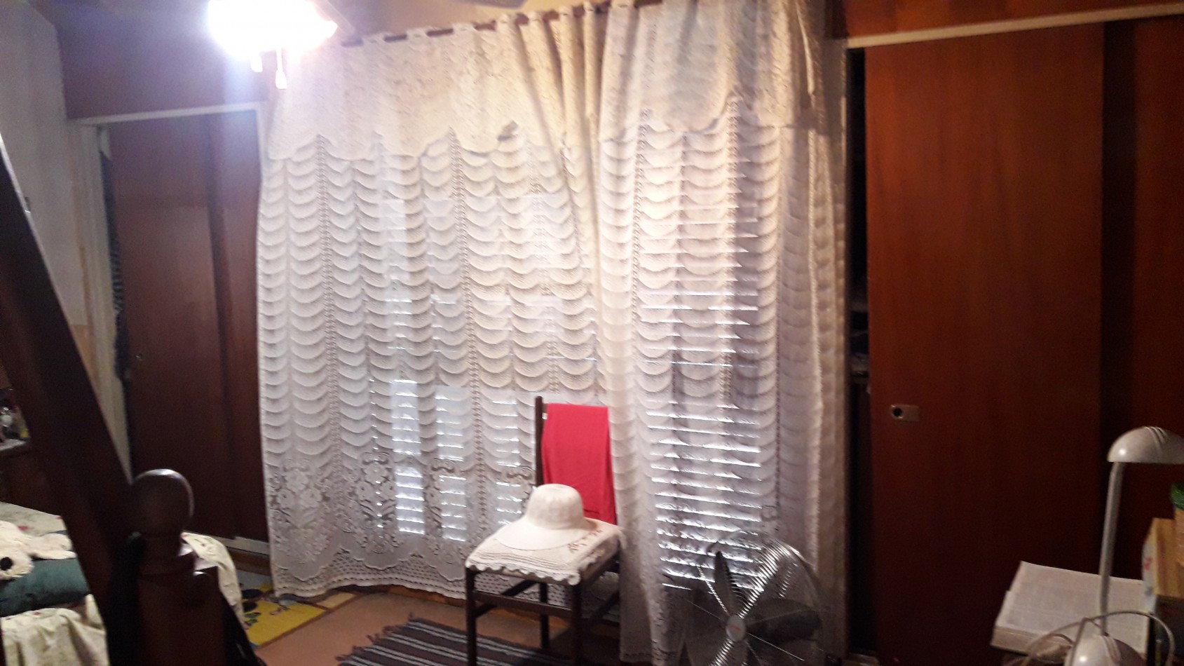 VENTA / PERMUTA - CHALET 7 AMBIENTES