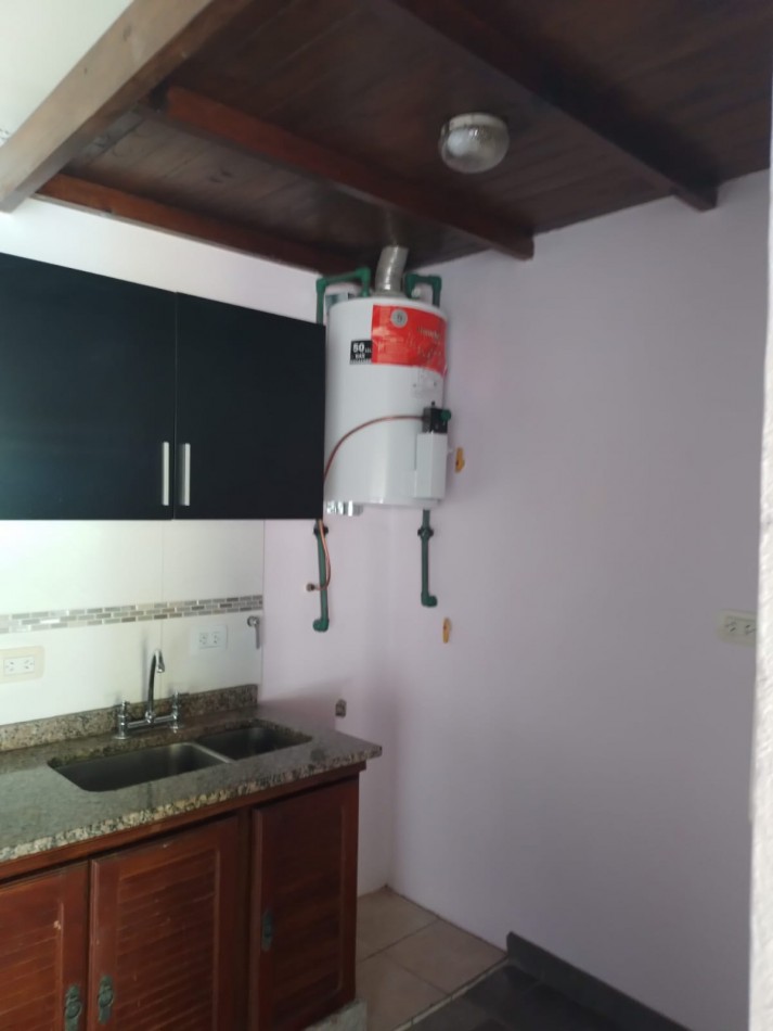 VENTA / PERMUTA - CHALET 7 AMBIENTES