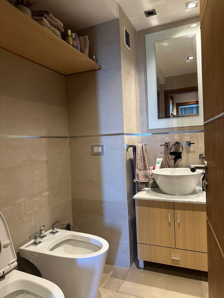 VENTA - PISO 4 AMBIENTES 