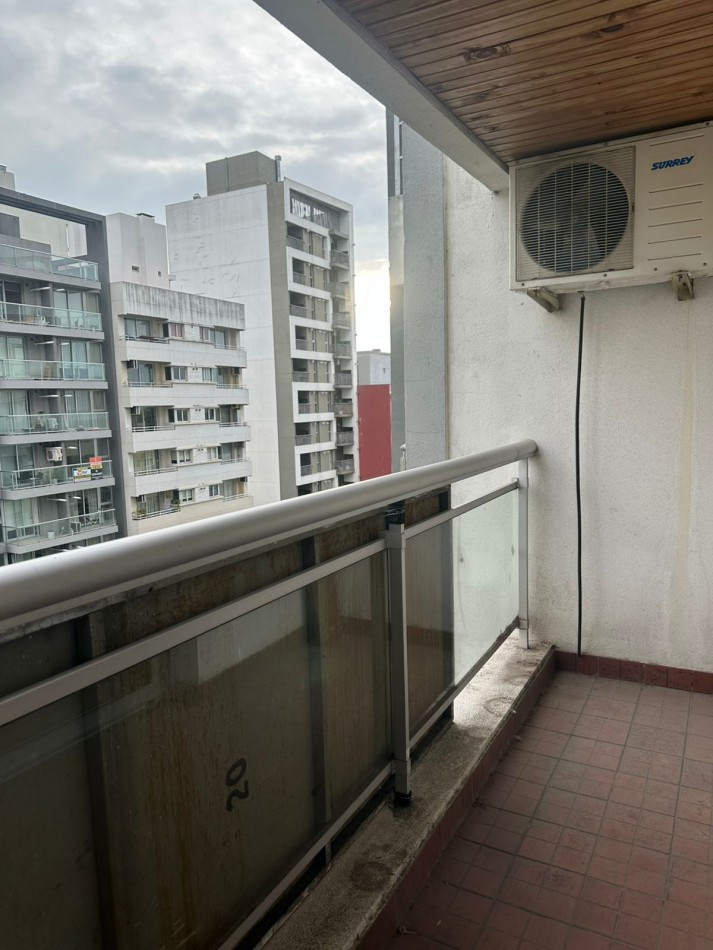 VENTA - DEPARTAMENTO 3 AMBIENTES