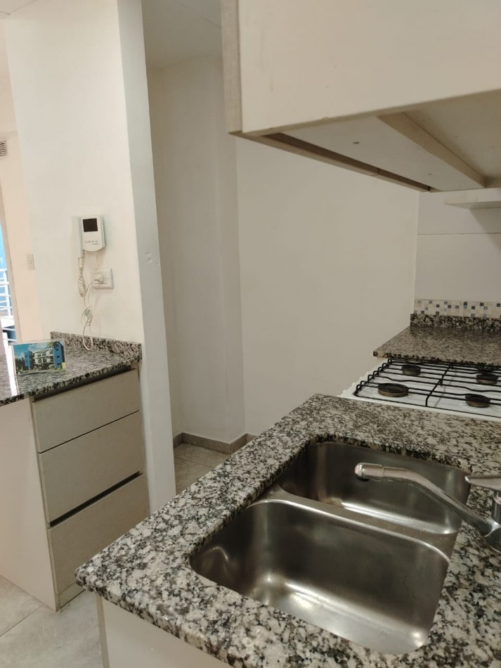 VENTA - MONOAMBIENTE CENTRICO