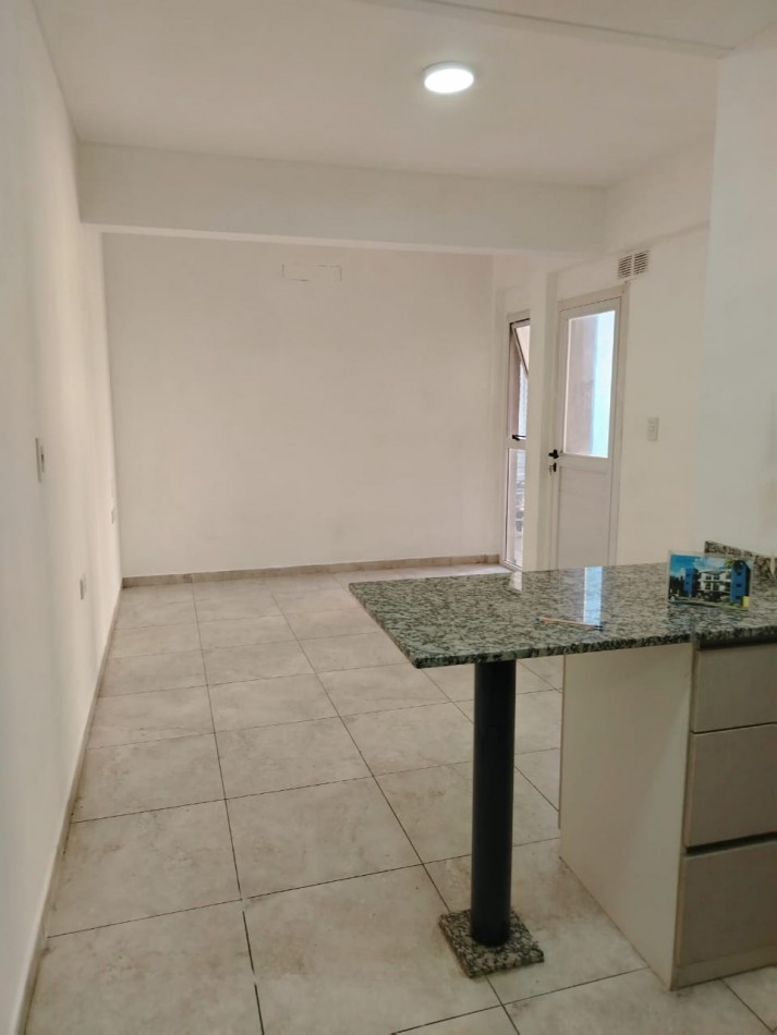 VENTA - MONOAMBIENTE CENTRICO