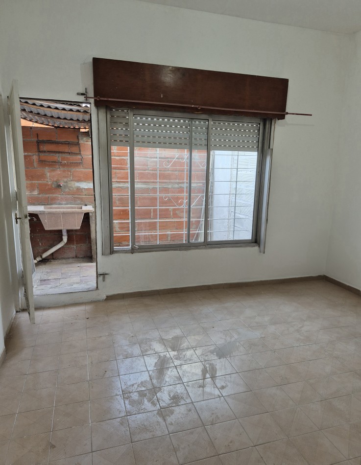 ALQUILER - PH al frente 3 ambientes