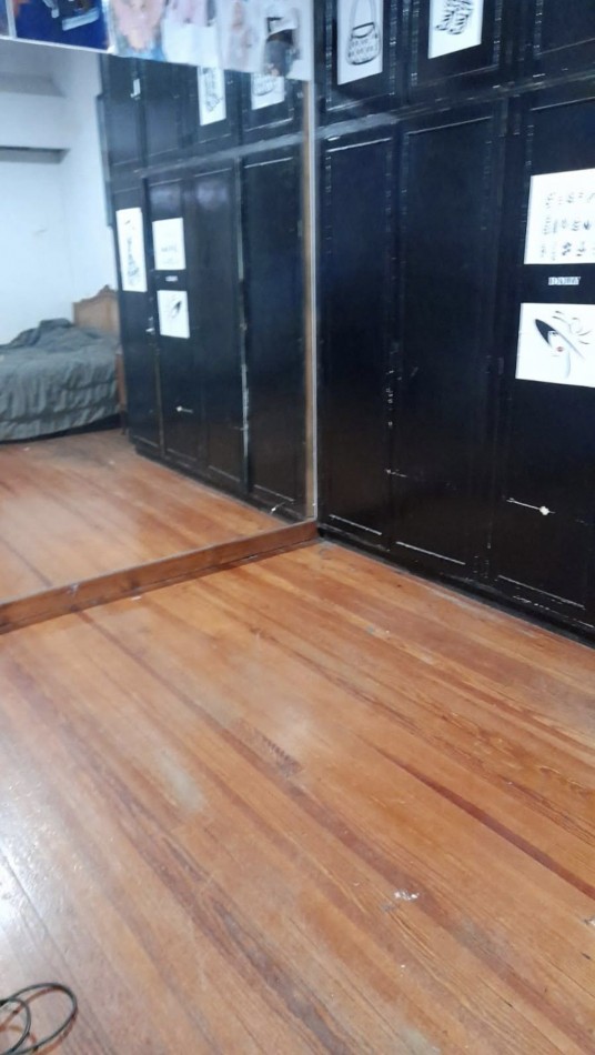 VENTA- CASA A METROS DE LA ESTACION DE TRENES