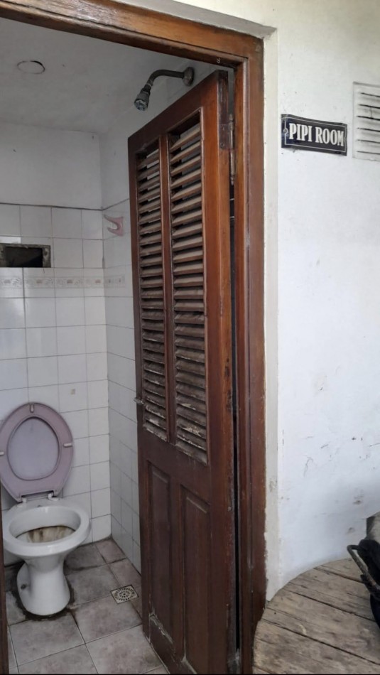 VENTA- CASA A METROS DE LA ESTACION DE TRENES