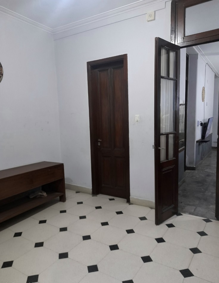 VENTA- CASA A METROS DE LA ESTACION DE TRENES