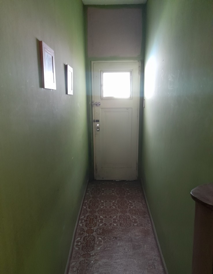 VENTA -  CASA CON TERRENO