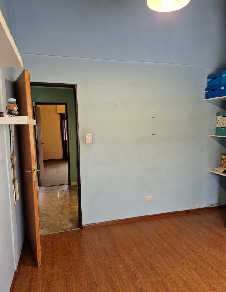 ALQUILER - CASA 3 AMBIENTES CON COCHERA Y PILETA