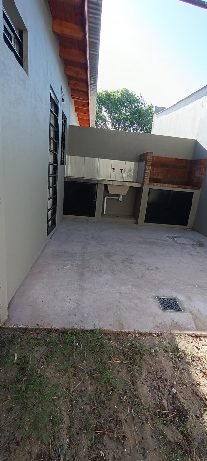 VENTA -  CASA 3 AMBIENTES