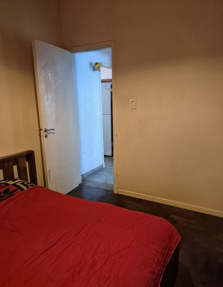 VENTA- CHALET 3 AMBIENTES CON COCHERA