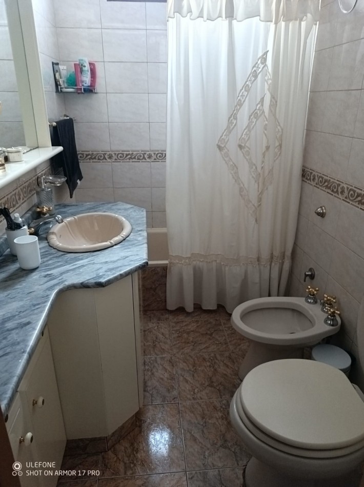 ALQUILER - Excelente Chalet