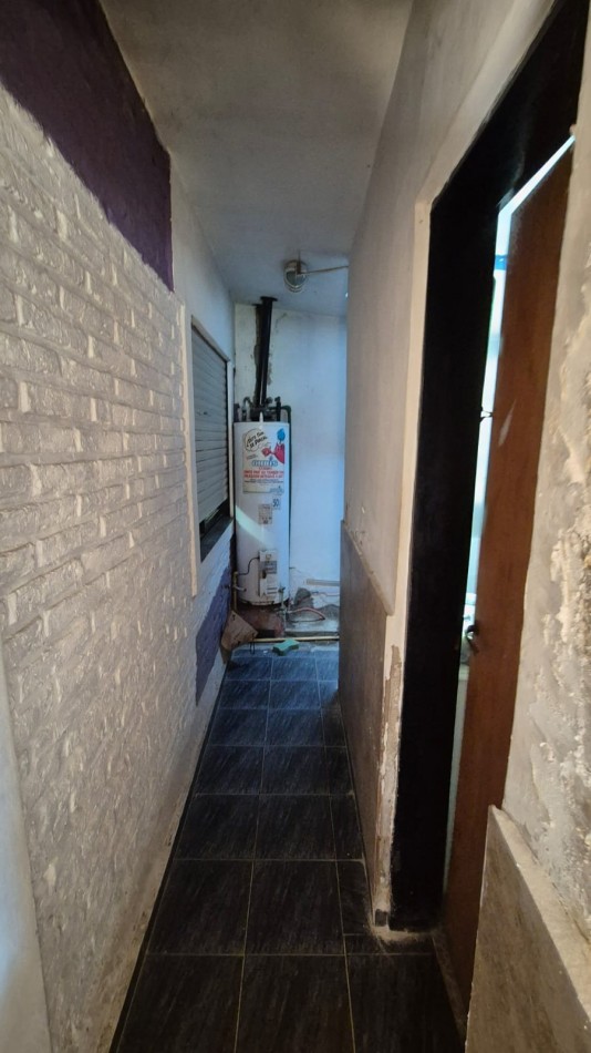 VENTA- CASA 3 AMBIENTES EN ESQUINA