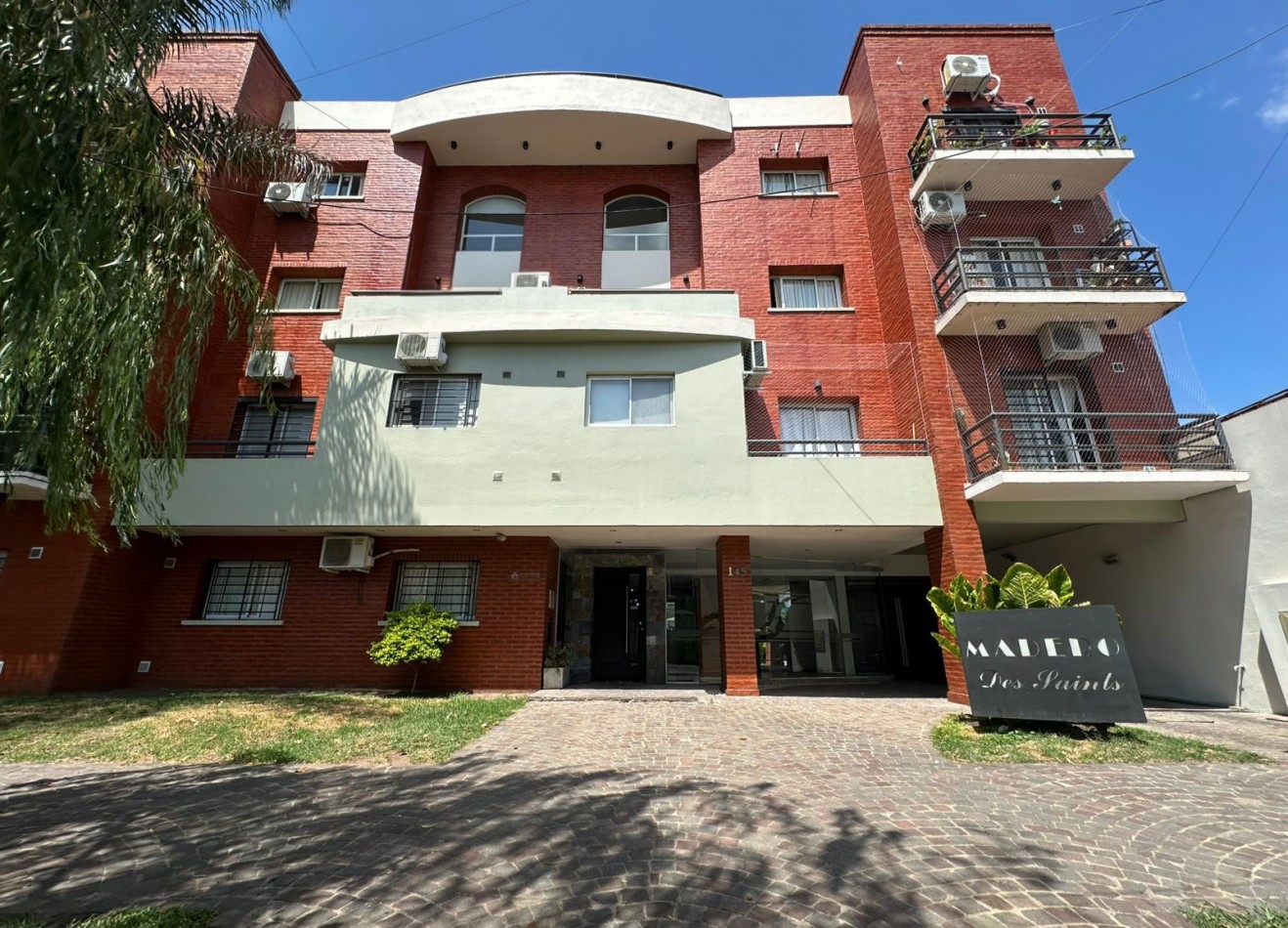 VENTA- Depatamento 3 ambientes buena ubicacion