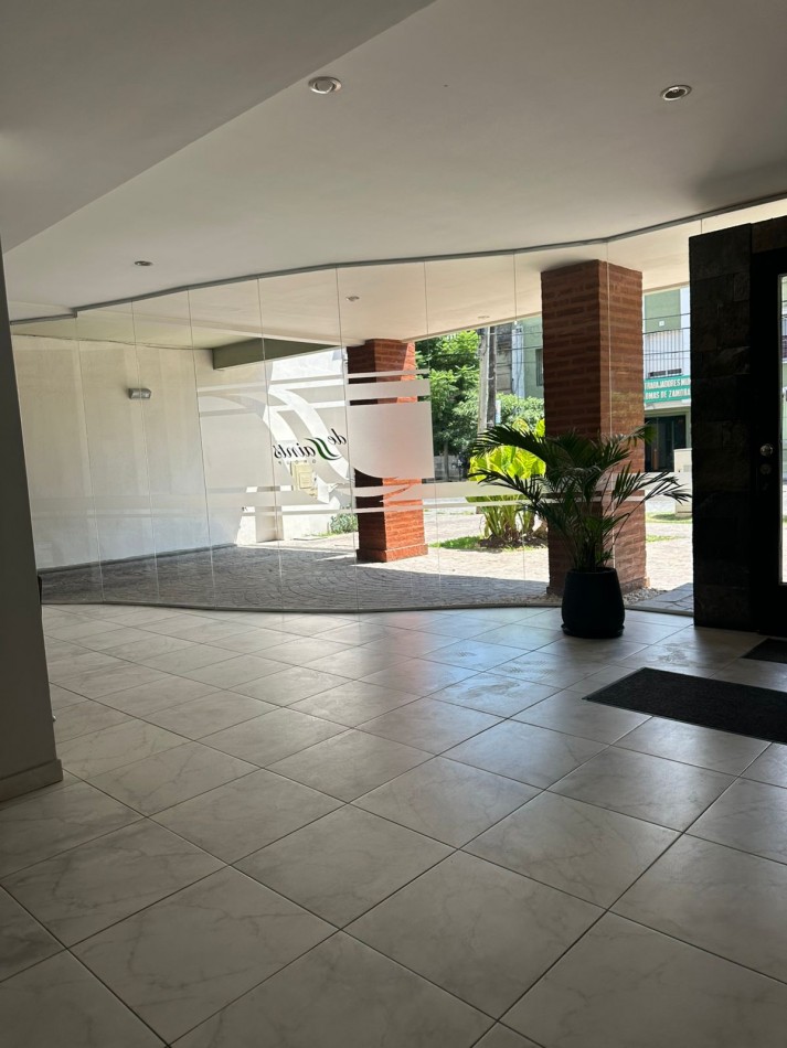 VENTA- Depatamento 3 ambientes buena ubicacion