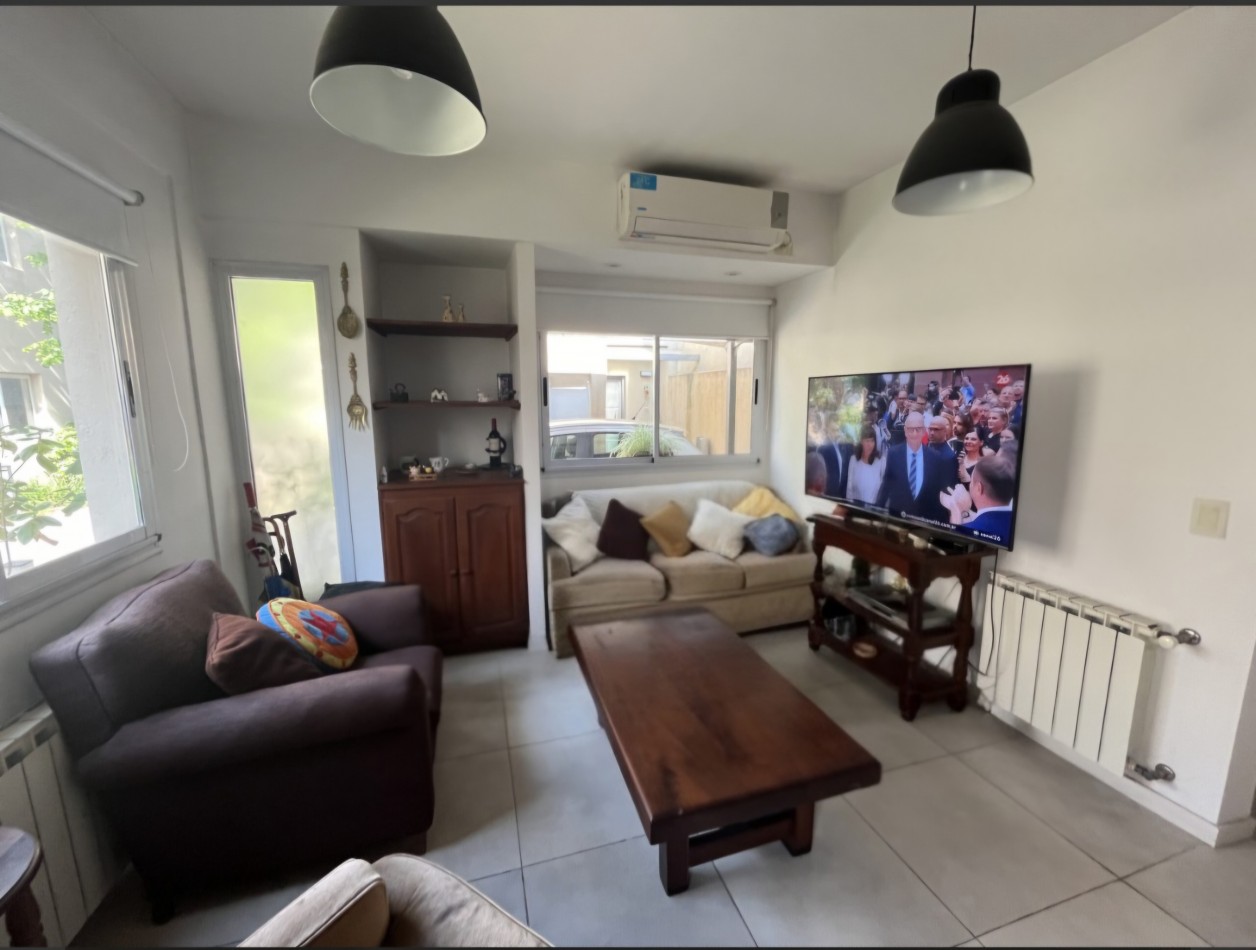 VENTA - DUPLEX EN ADROGUE