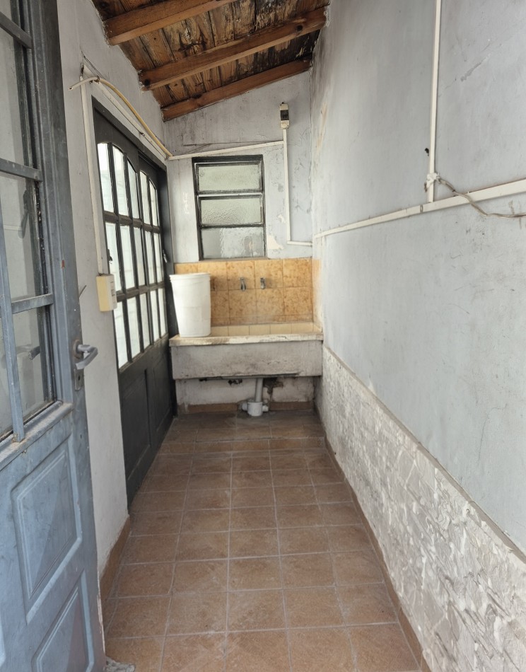 ALQUILER - AMPLIO PH 2 AMBIENTES CON PATIO