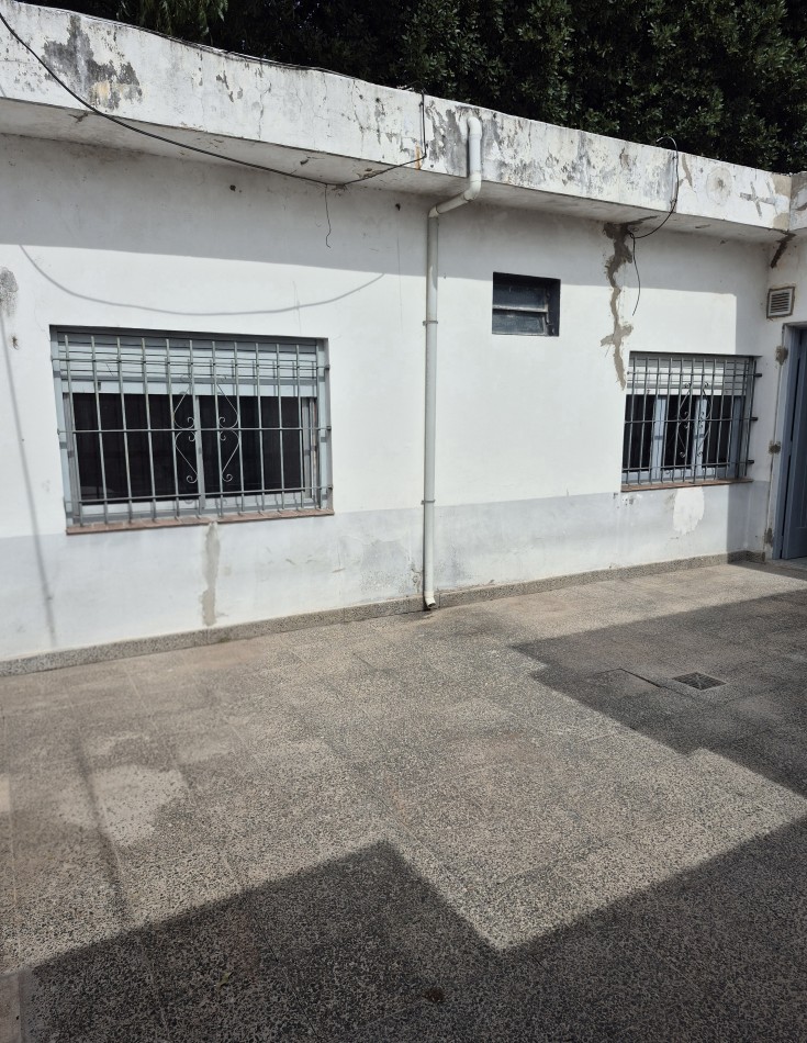 ALQUILER - AMPLIO PH 2 AMBIENTES CON PATIO