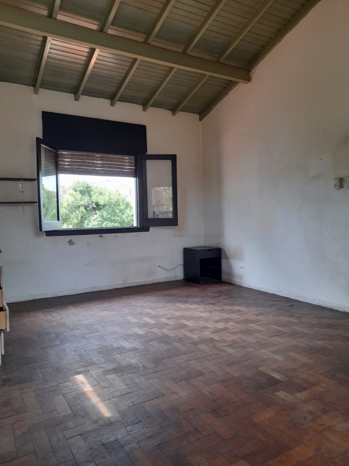 ALQUILER - CASA EXCELENTE UBICACION