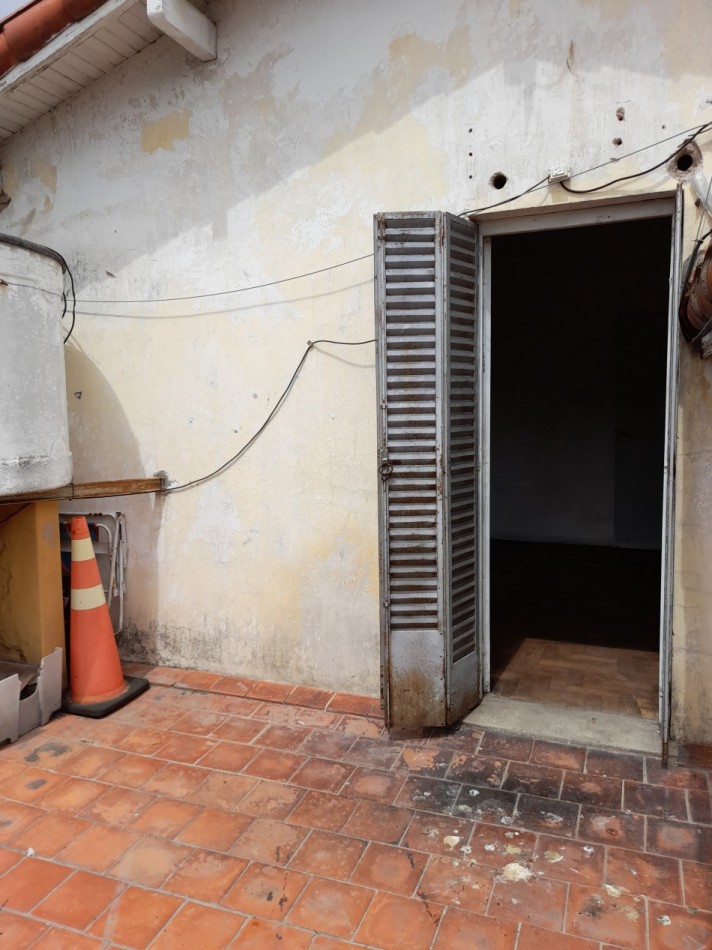 ALQUILER - CASA EXCELENTE UBICACION