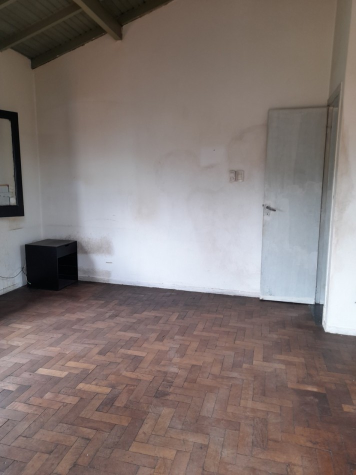 ALQUILER - CASA EXCELENTE UBICACION