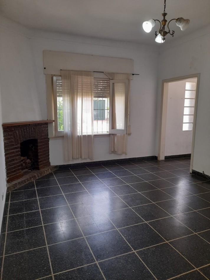 ALQUILER - CASA EXCELENTE UBICACION