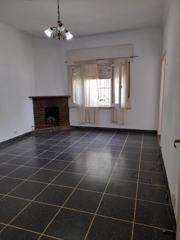 ALQUILER - CASA EXCELENTE UBICACION