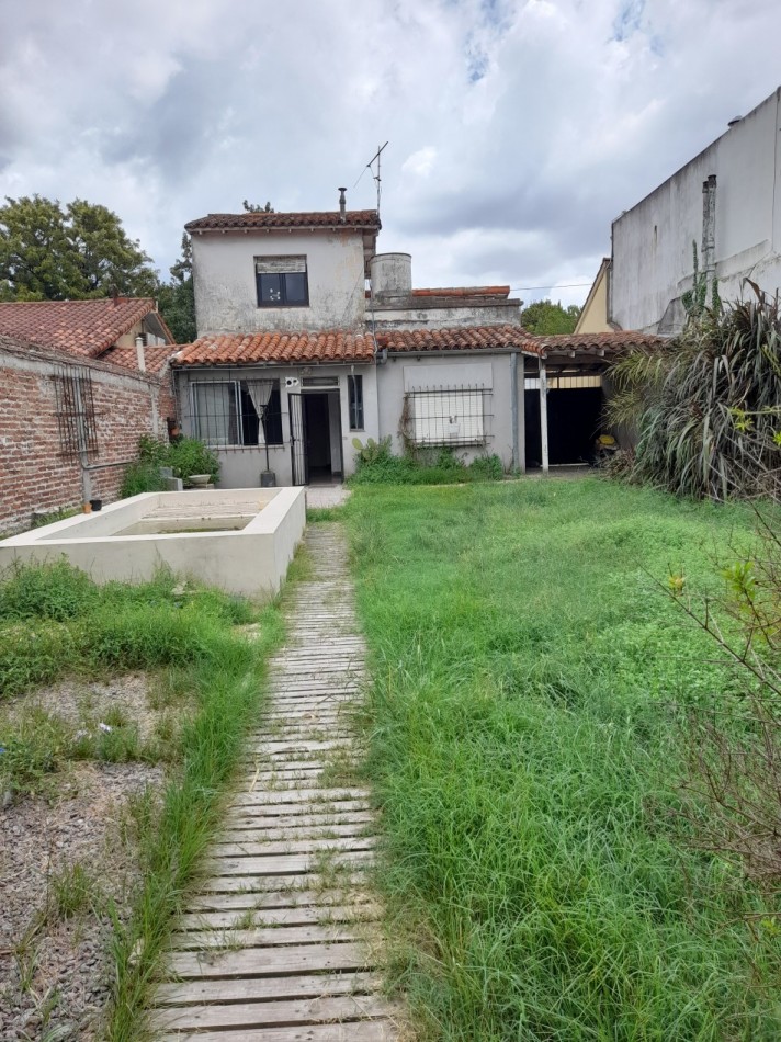 ALQUILER - CASA EXCELENTE UBICACION