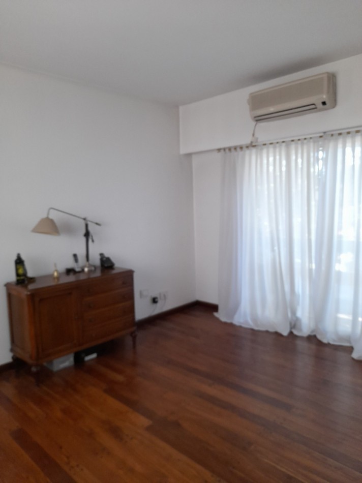 VENTA - CHALET EN ALVEAR CHICO