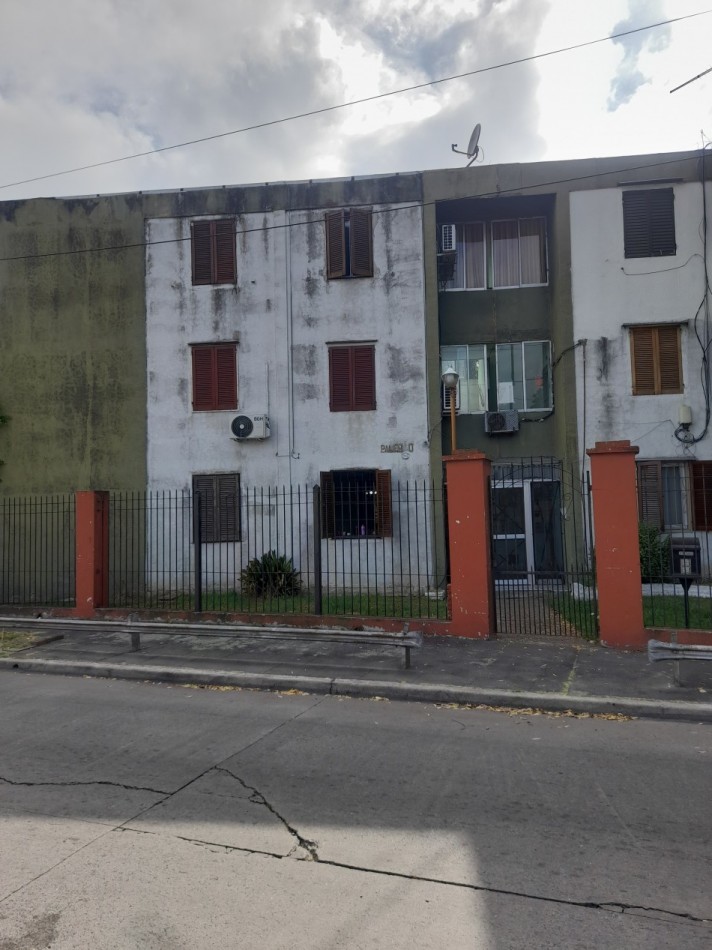 ALQUILER - Departamento 3 Ambientes - Barrio 420