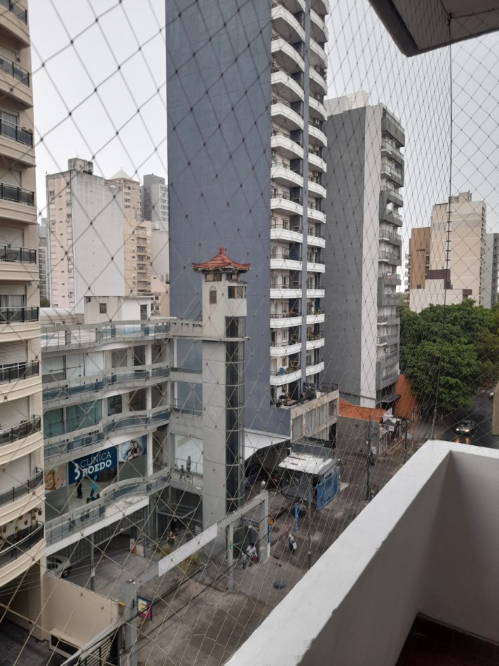 ALQUILER - Departamento 3 AMBIENTES centrico 