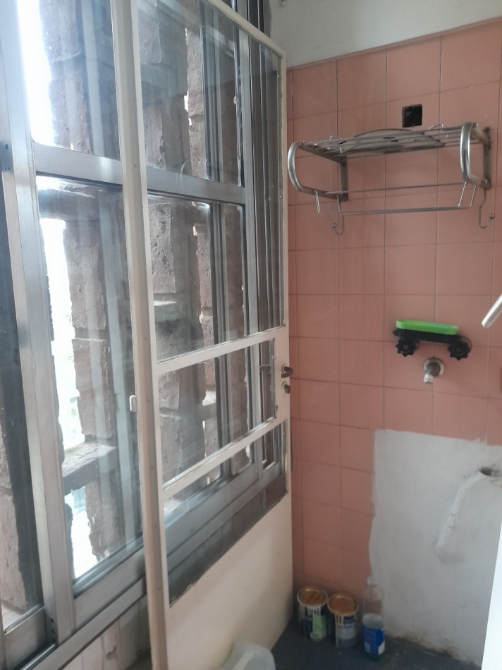 ALQUILER - Departamento 3 AMBIENTES centrico 