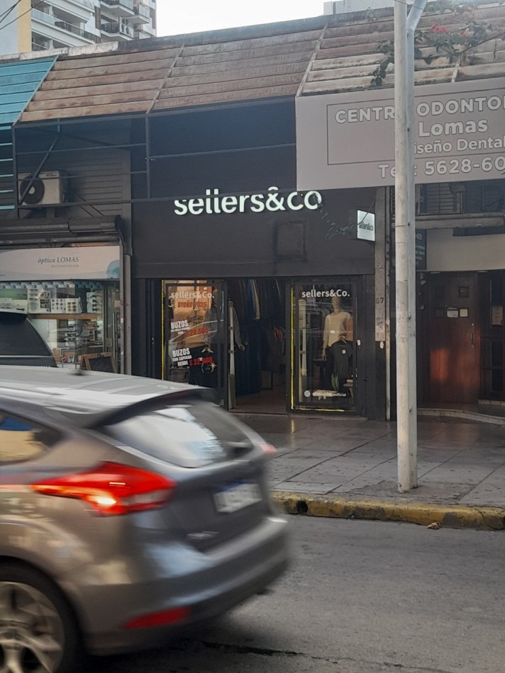 ALQUILER -  Local Comercial Centro de Lomas de Zamora