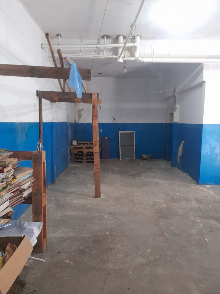 ALQUILER- GALPON O LOCALES