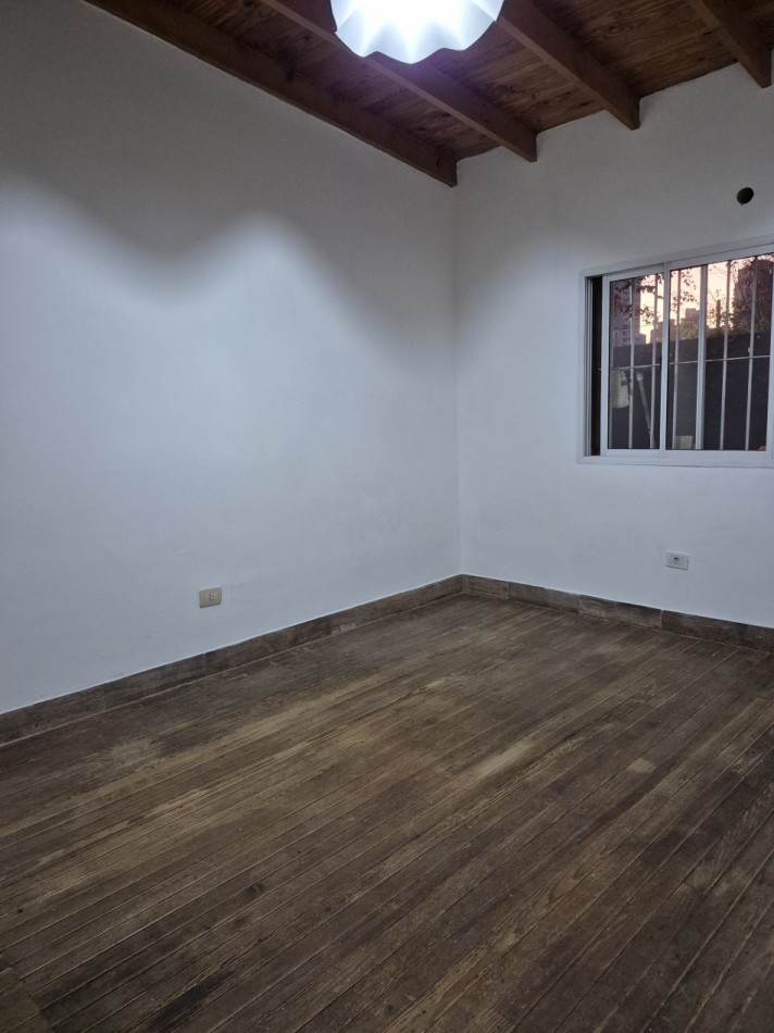 ALQUILER - PH 2 ambientes por escalera 