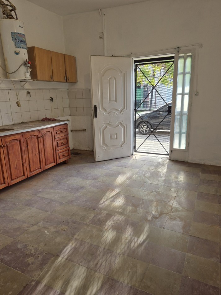 ALQUILER - PH al frente 3 ambientes