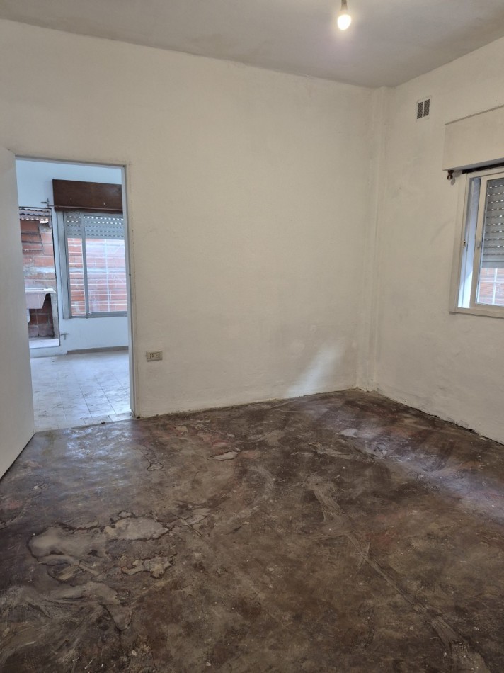 ALQUILER - PH al frente 3 ambientes